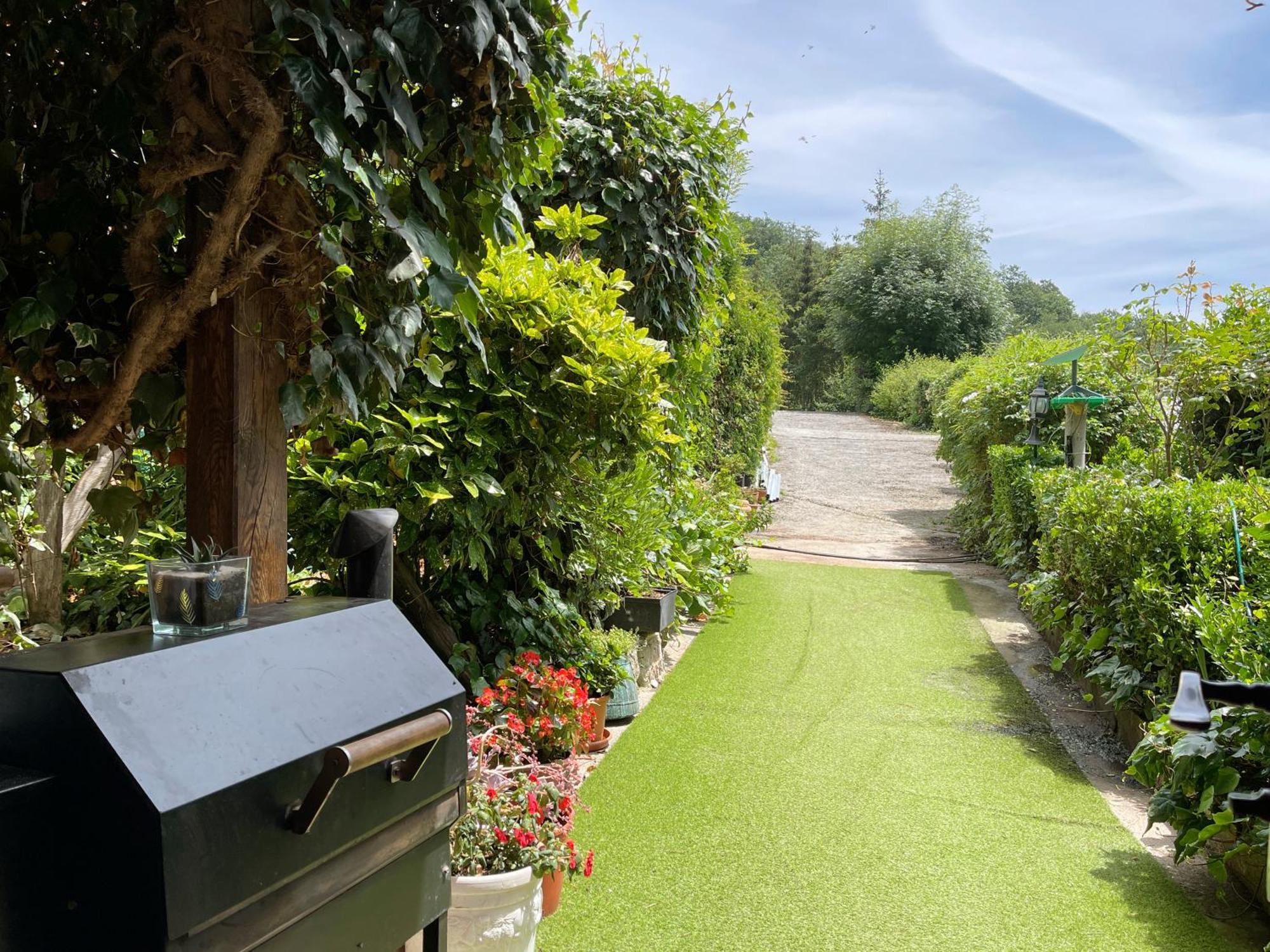 Hotel Peruskenea Jaunsaras ภายนอก รูปภาพ