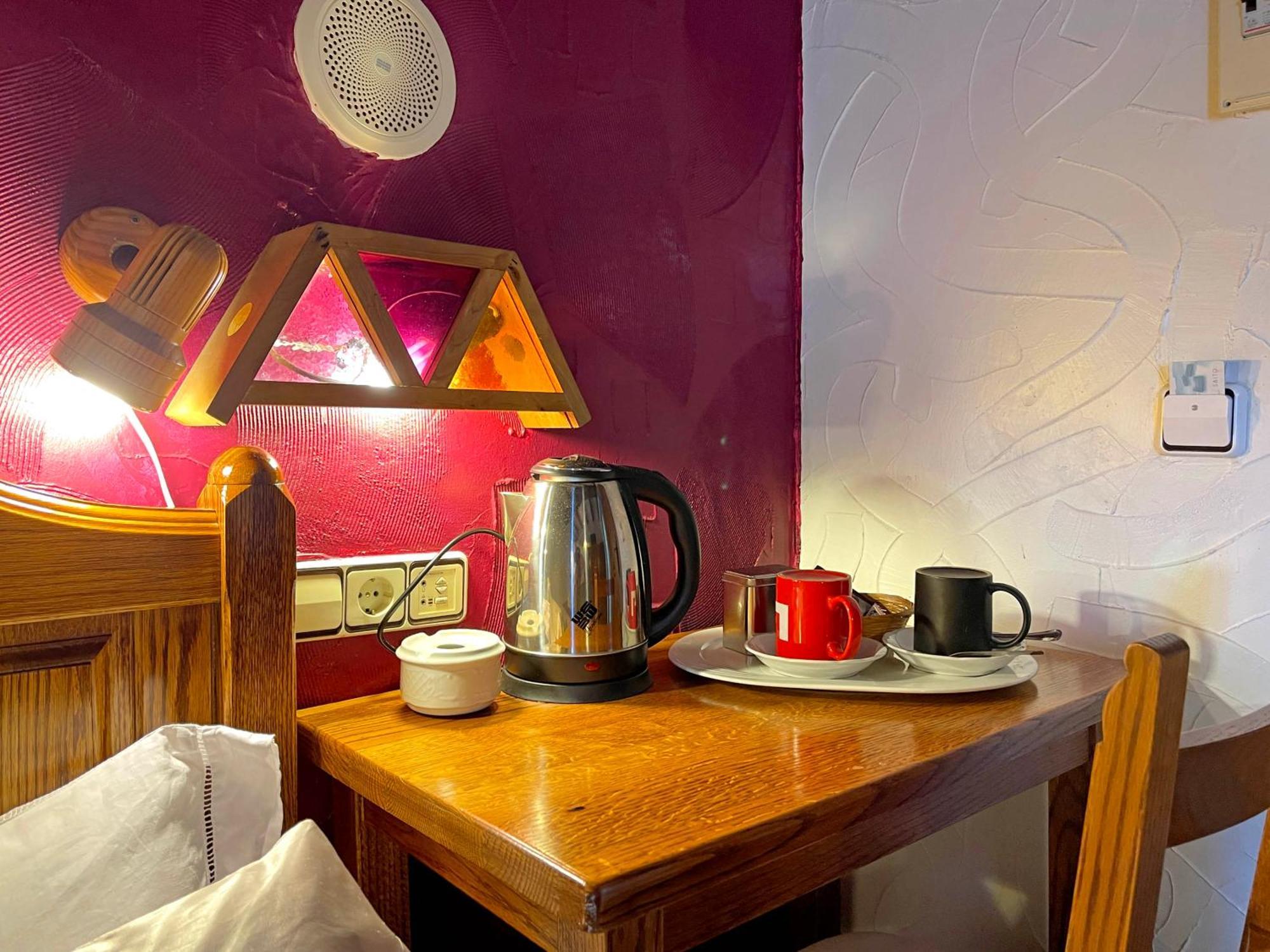 Hotel Peruskenea Jaunsaras ภายนอก รูปภาพ